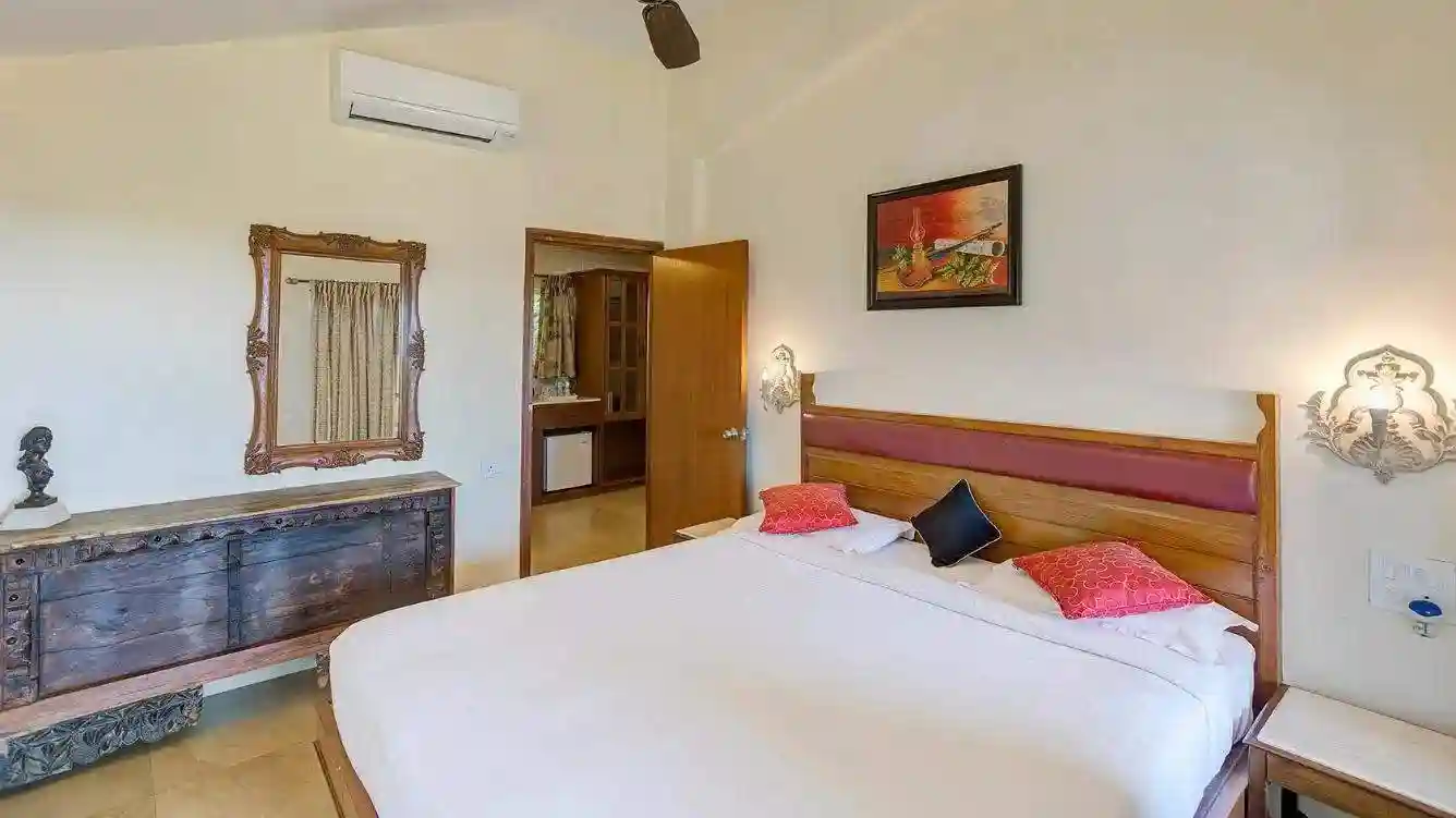 Room Image1