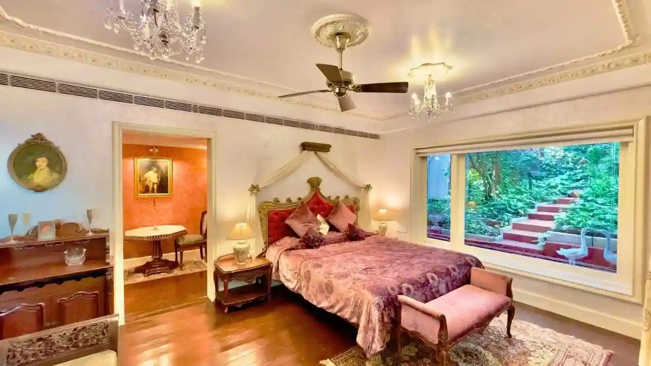 Room Image2